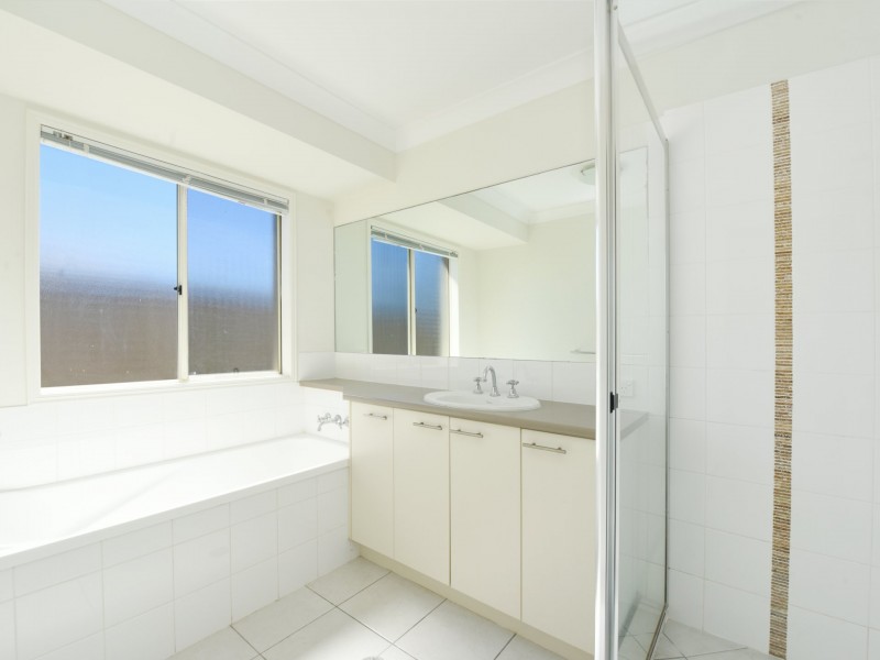 5 Rapanea Street, Meridan Plains QLD 4551