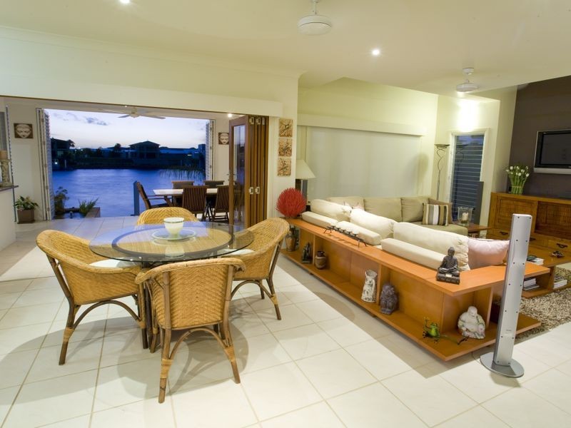 62 Sunbird Chase, Parrearra QLD 4575