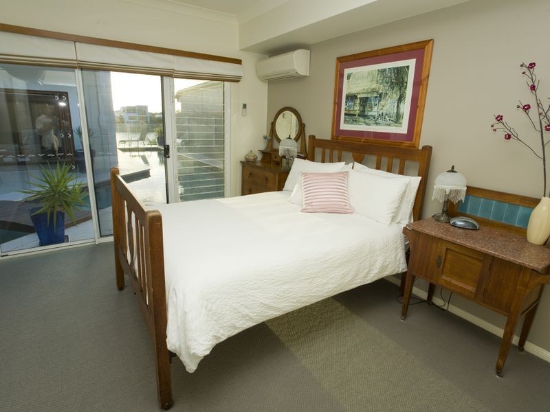 62 Sunbird Chase, Parrearra QLD 4575