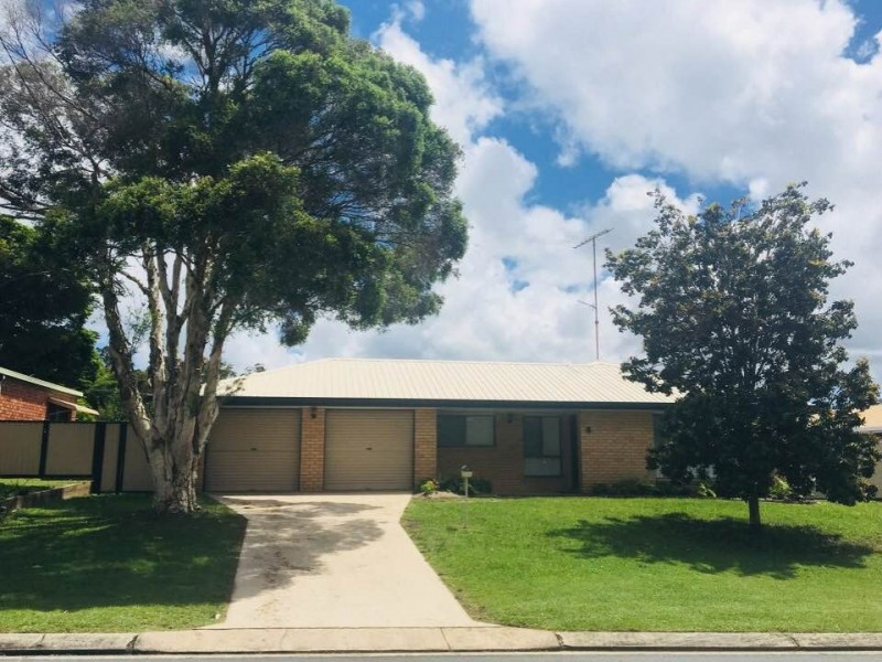 6 Lachlan Avenue, Nambour QLD 4560