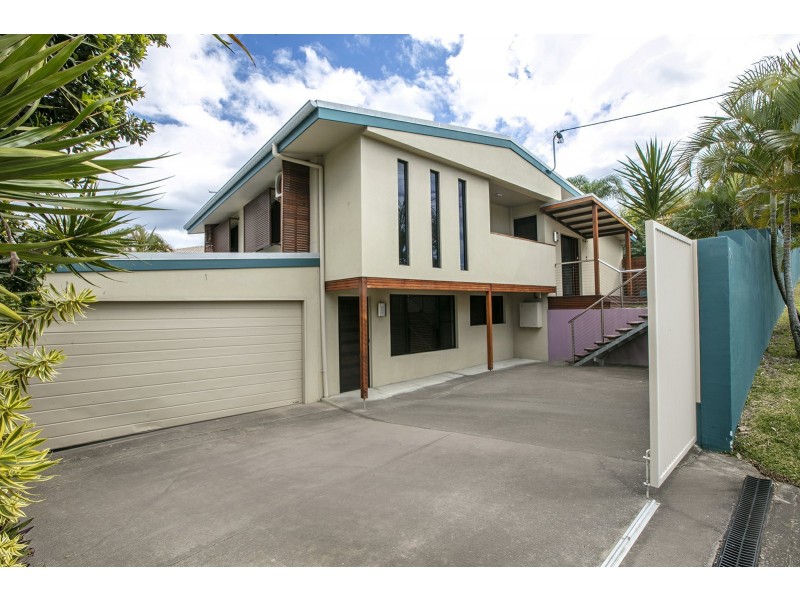 17 Pettigrew Street, Mooloolaba QLD 4557