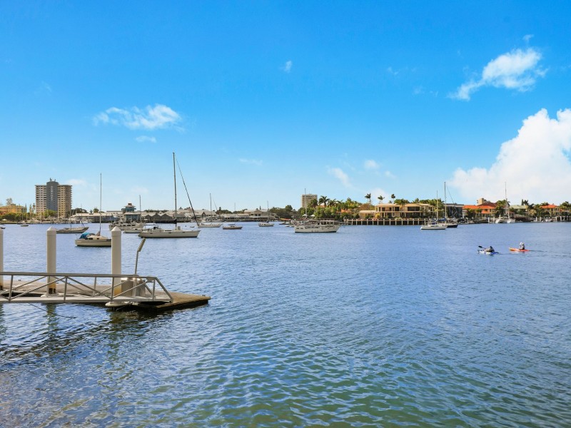 37 Carwoola Crescent, Mooloolaba QLD 4557