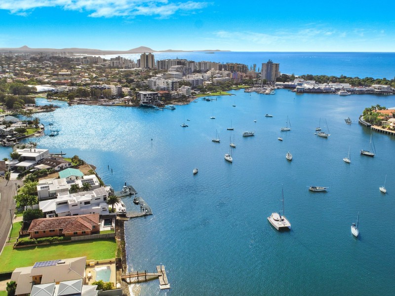 37 Carwoola Crescent, Mooloolaba QLD 4557