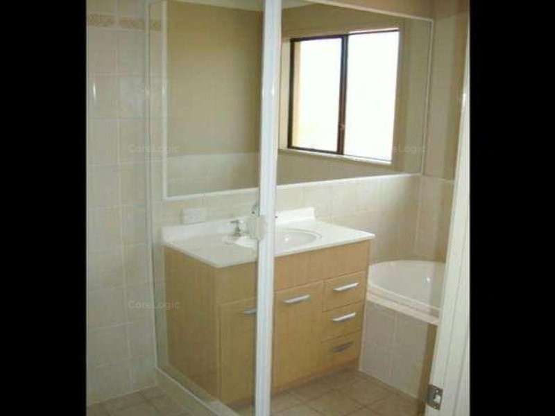 8 Mako Court, Mountain Creek QLD 4557