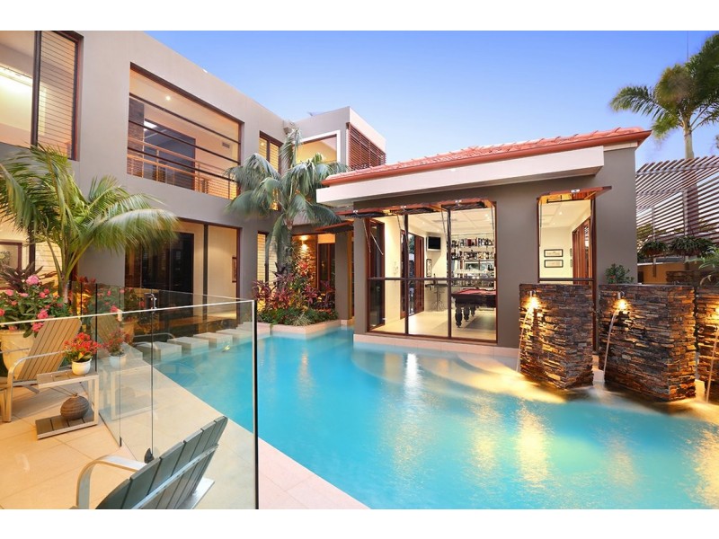 7 Mooloolah Island, Minyama QLD 4575