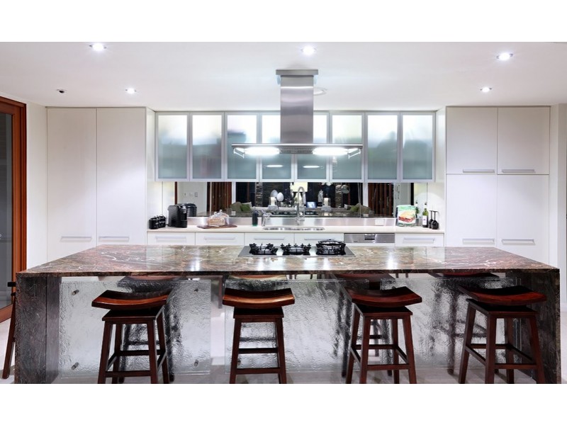 7 Mooloolah Island, Minyama QLD 4575