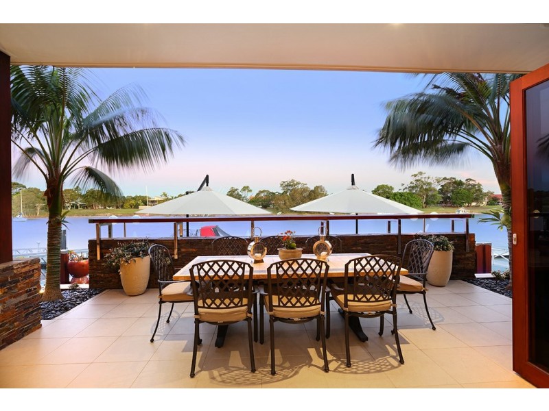 7 Mooloolah Island, Minyama QLD 4575