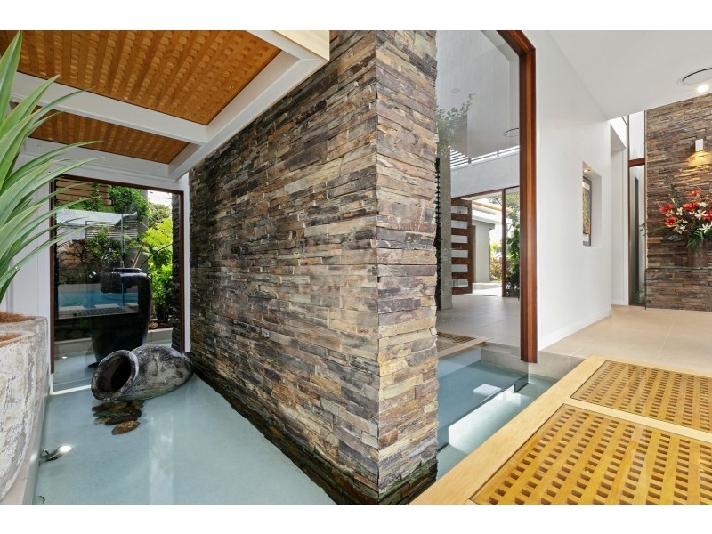 7 Mooloolah Island, Minyama QLD 4575