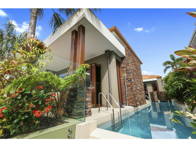 7 Mooloolah Island, Minyama QLD 4575
