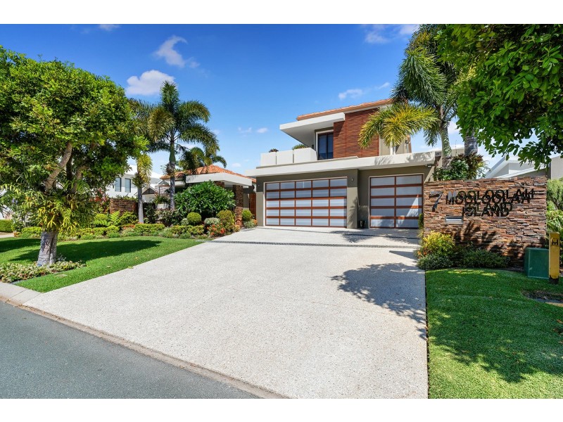 7 Mooloolah Island, Minyama QLD 4575