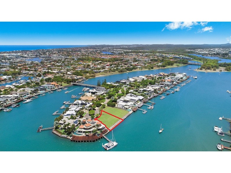 27 Mooloolah Island, Minyama QLD 4575