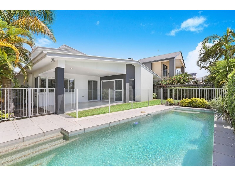 7 Easter Street, Kawana Island QLD 4575