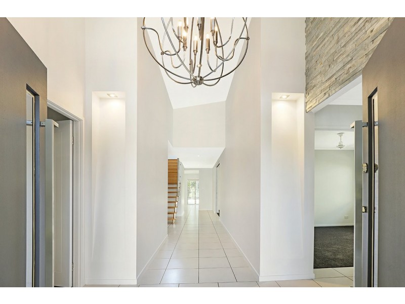 7 Easter Street, Kawana Island QLD 4575