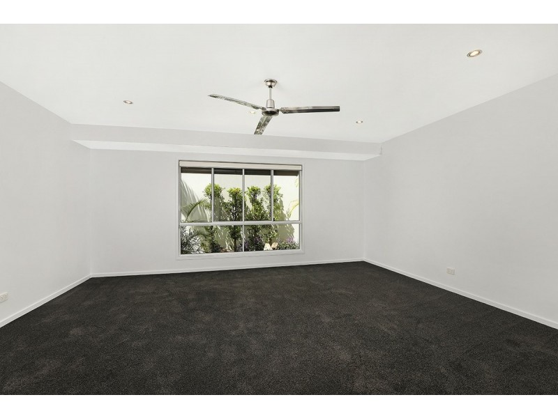 7 Easter Street, Kawana Island QLD 4575