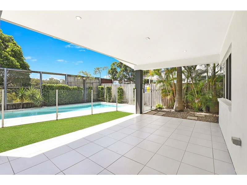 7 Easter Street, Kawana Island QLD 4575