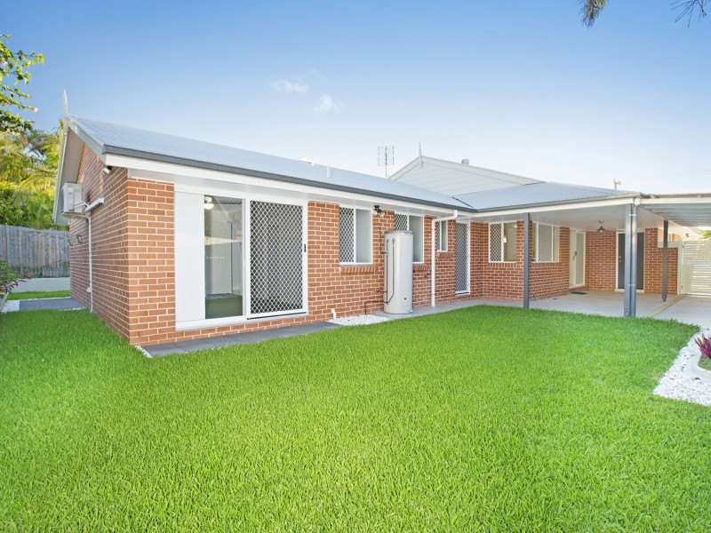133 Lowanna Drive, Buddina QLD 4575