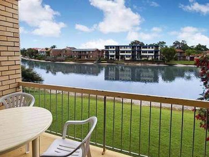 3/12 Akeringa Place, Mooloolaba QLD 4557