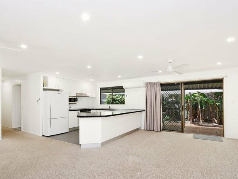 4 Naroo Court, Mooloolaba QLD 4557