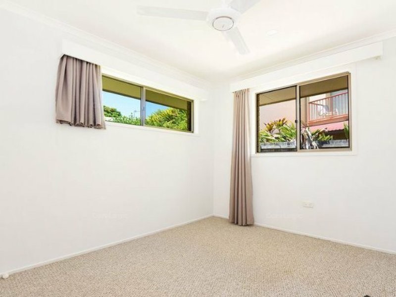 4 Naroo Court, Mooloolaba QLD 4557