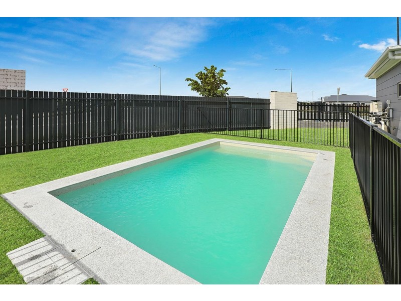 84 Tranquility Way, Palmview QLD 4553