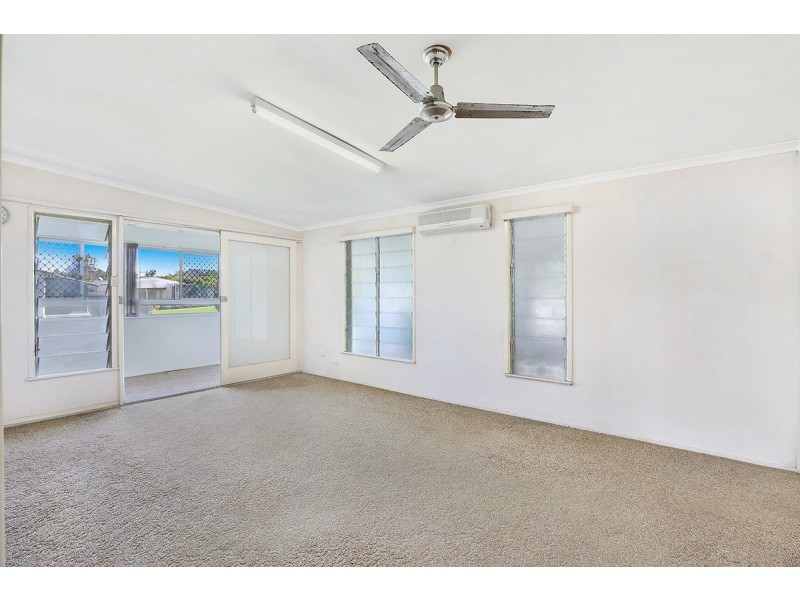 21 Jacaranda Drive, Mooloolaba QLD 4557
