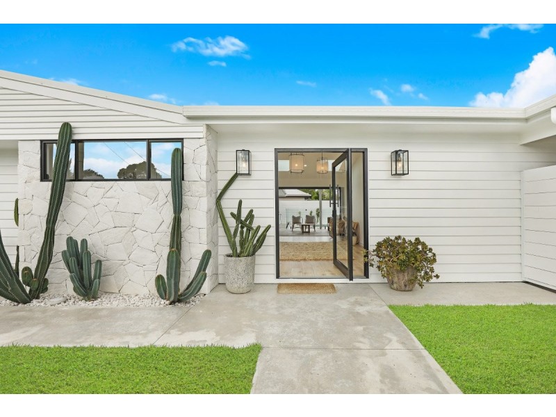 21 Jessica Boulevard, Minyama QLD 4575