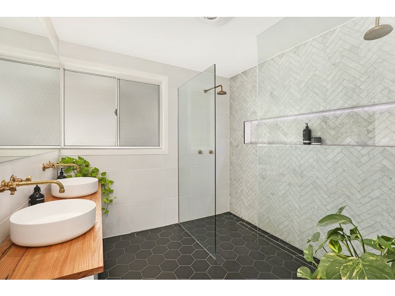 21 Jessica Boulevard, Minyama QLD 4575