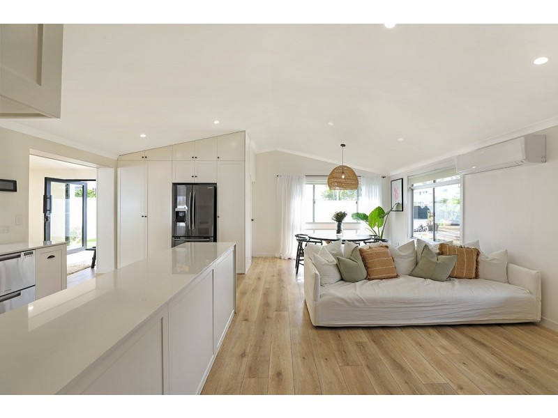 21 Jessica Boulevard, Minyama QLD 4575