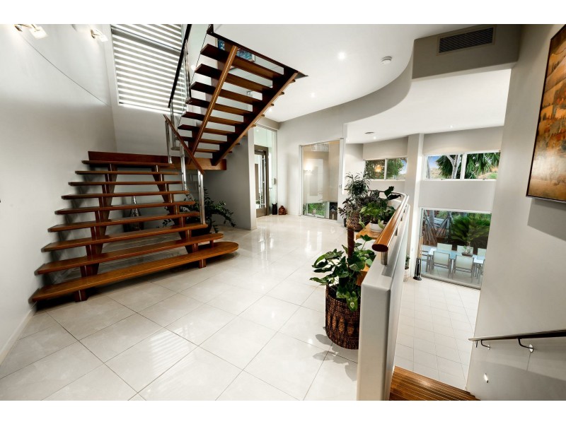 11 Tantula Road East, Alexandra Headland QLD 4572