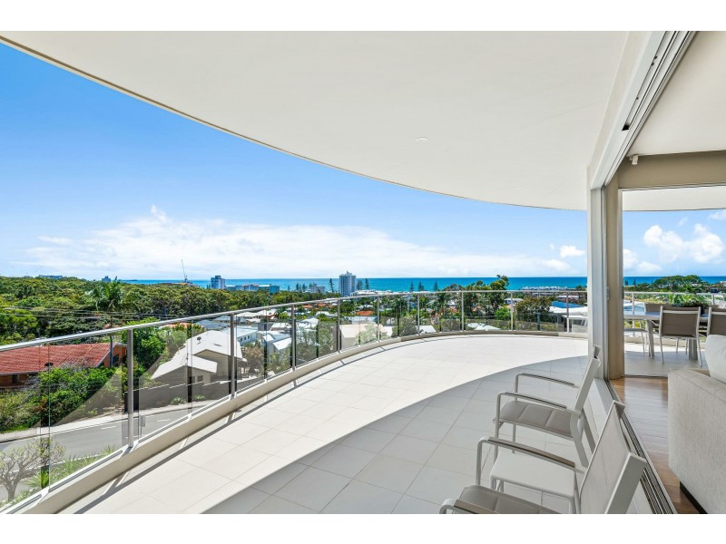 11 Tantula Road East, Alexandra Headland QLD 4572