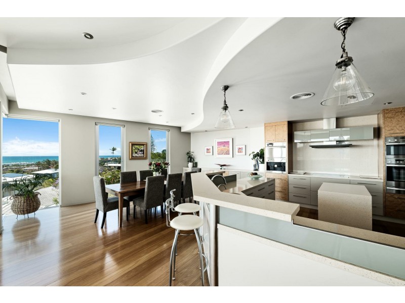 11 Tantula Road East, Alexandra Headland QLD 4572