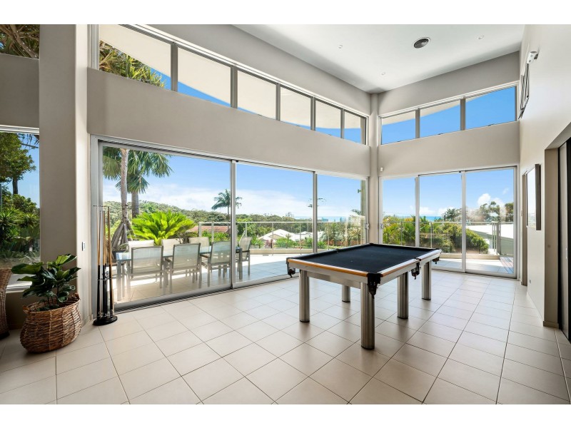 11 Tantula Road East, Alexandra Headland QLD 4572