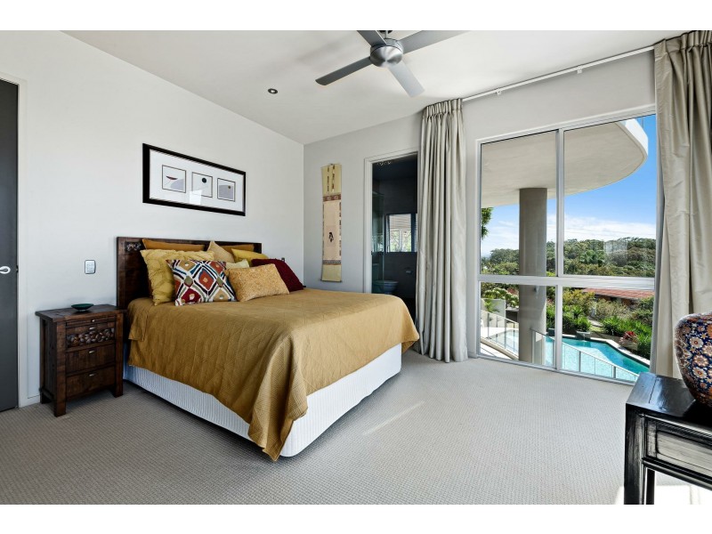 11 Tantula Road East, Alexandra Headland QLD 4572