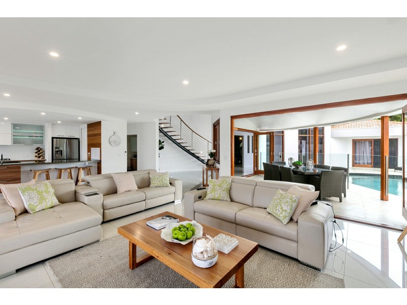 22 Oak Court, Minyama QLD 4575