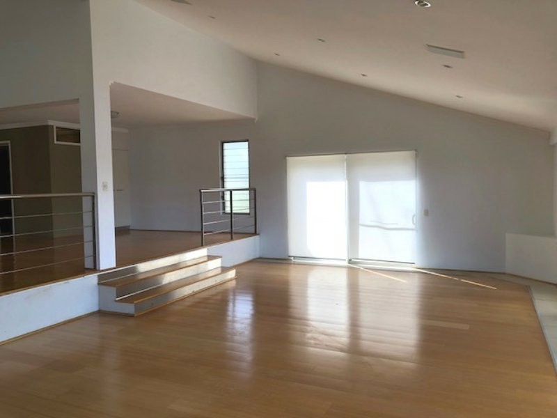 4 Imara Court, Mountain Creek QLD 4557