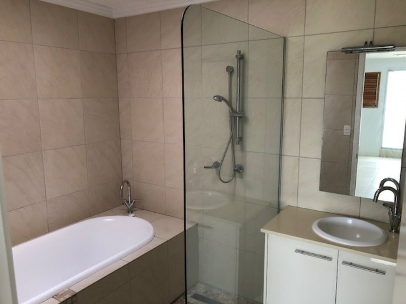 4 Imara Court, Mountain Creek QLD 4557