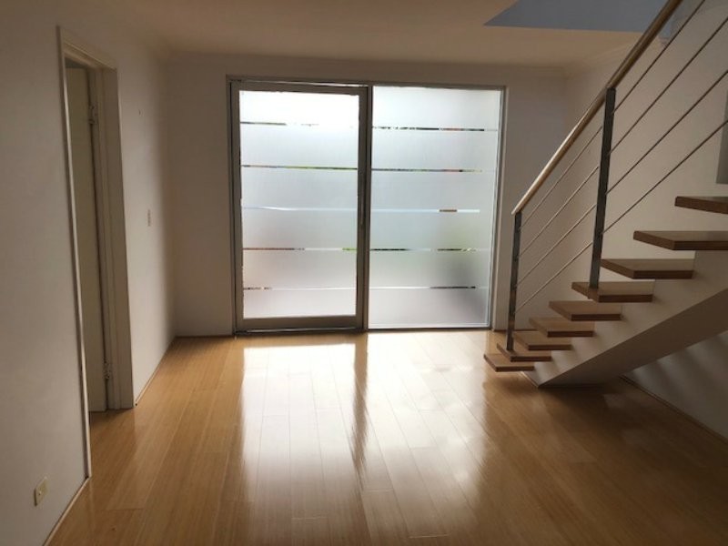 4 Imara Court, Mountain Creek QLD 4557