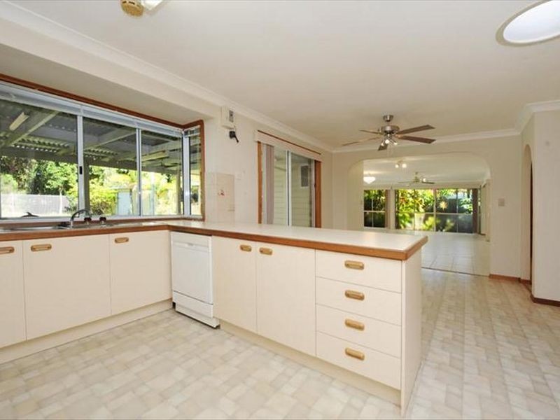 4 Jarrah Street, Minyama QLD 4575