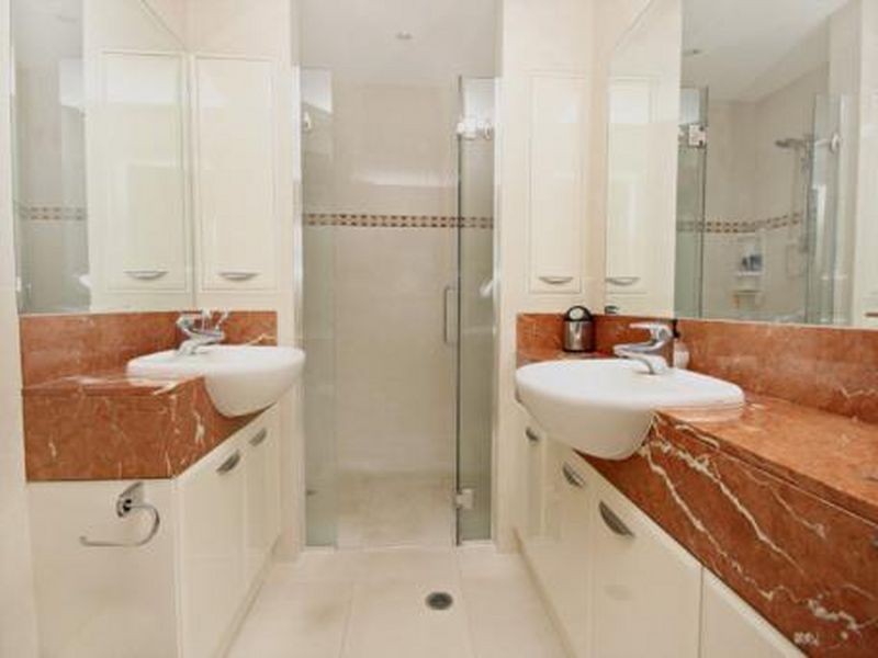 2/49 River Esplanade, Mooloolaba QLD 4557