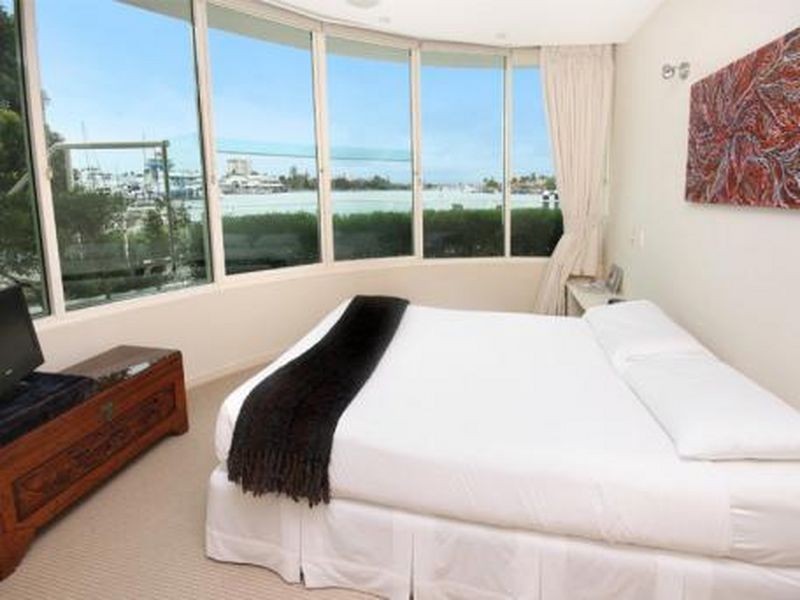 2/49 River Esplanade, Mooloolaba QLD 4557