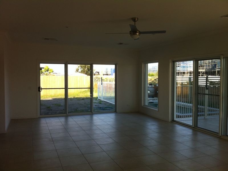 24 Pangali Circuit, Birtinya QLD 4575