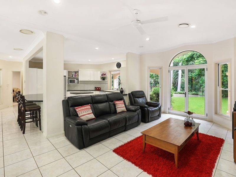 41 Shady Grove, Tanawha QLD 4556