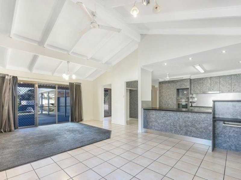 8 Greygum Court, Mooloolaba QLD 4557