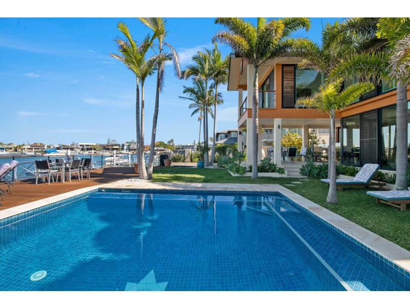 24 Culbara Street, Mooloolaba QLD 4557