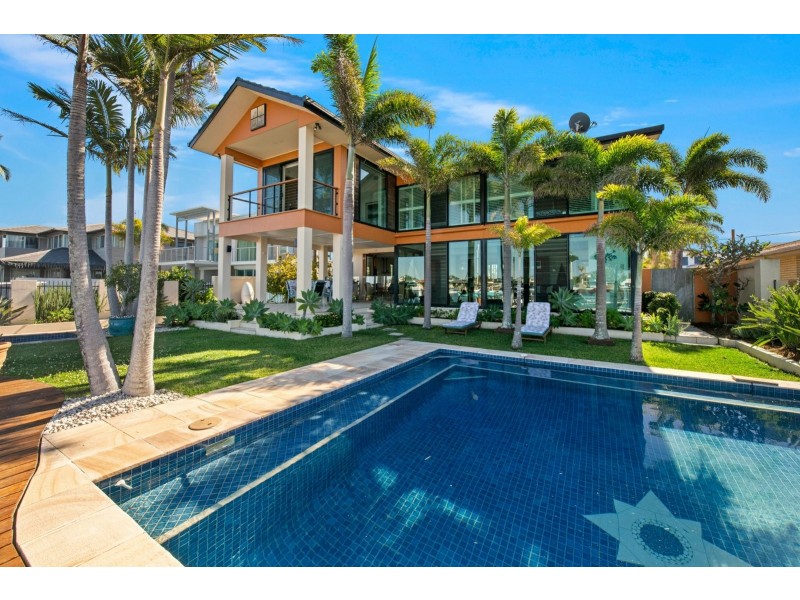 24 Culbara Street, Mooloolaba QLD 4557