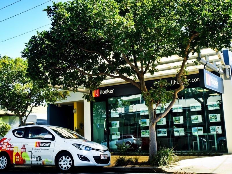 2 Aruma, Mooloolaba QLD 4557