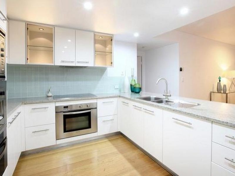 7 Grand Parade, Kawana Waters QLD 4575