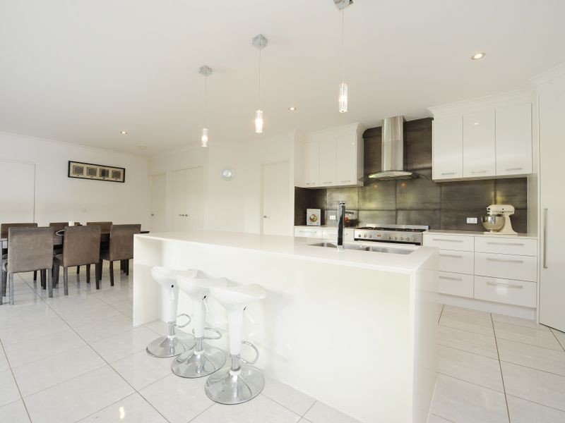 47 Ameen Circuit, Mudjimba QLD 4564
