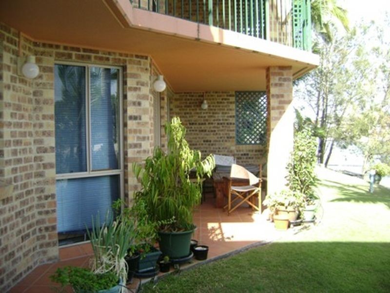 2/8 Broadmeadows Road, Maroochydore QLD 4558