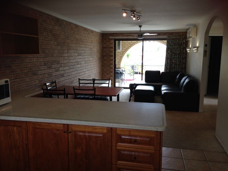 4/11 Akeringa Place, Mooloolaba QLD 4557